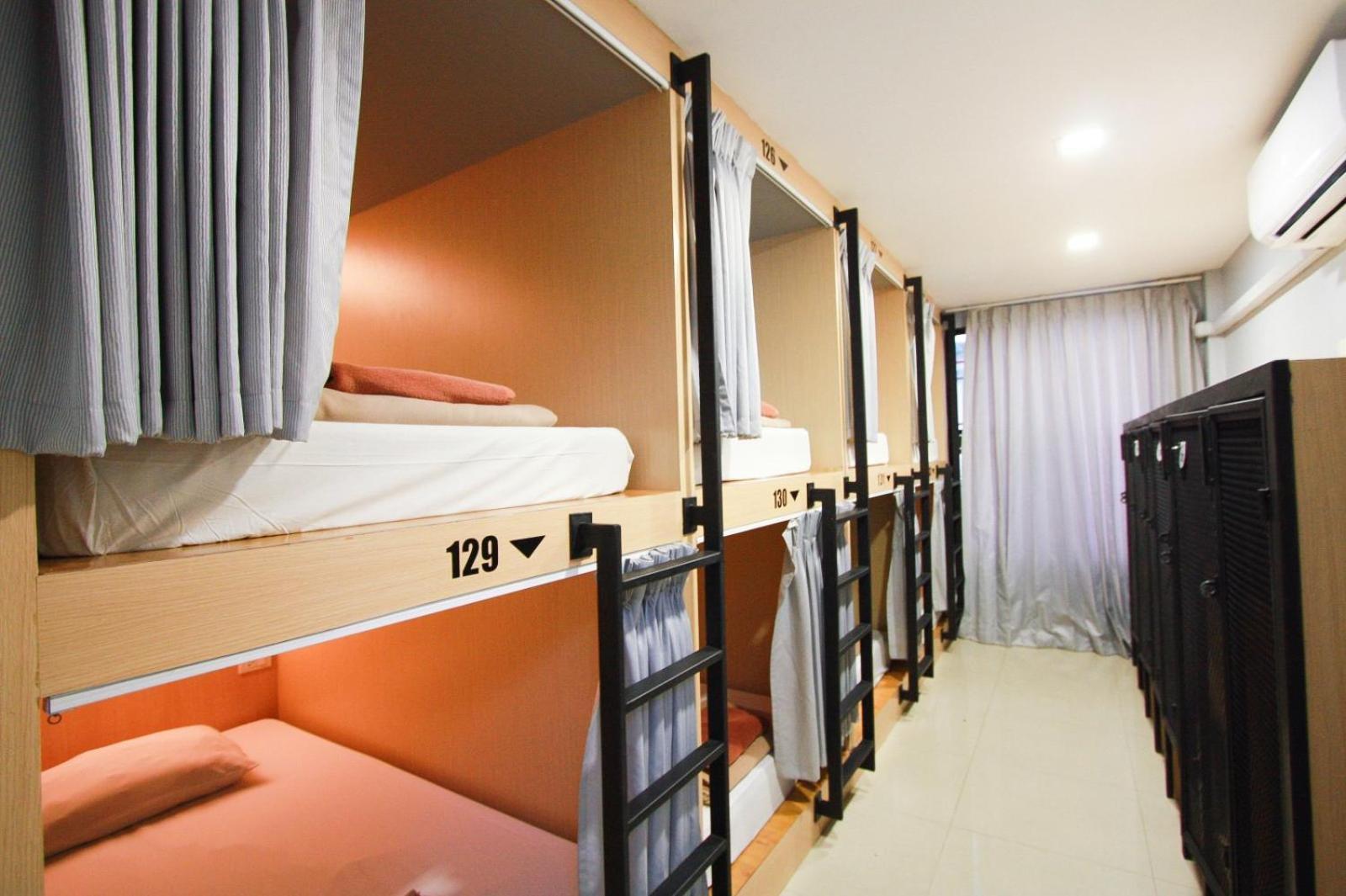 18 Coins Cafe&Hostel Pattaya Zimmer foto
